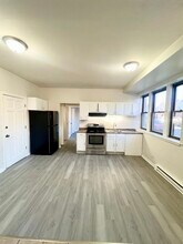 2700 S Hamlin Ave in Chicago, IL - Building Photo - Building Photo