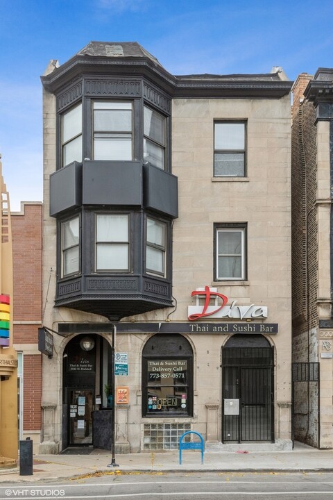 3542 N Halsted St in Chicago, IL - Building Photo