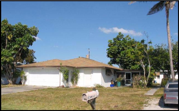 617 SE 46th Ln in Cape Coral, FL - Building Photo