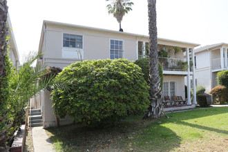 461 N Doheny Dr in Los Angeles, CA - Foto de edificio - Building Photo