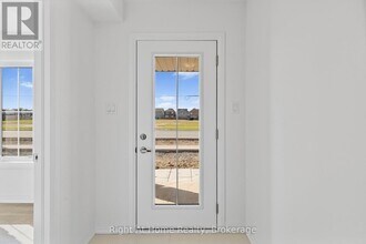 9 Lilac Ln in Thorold, ON - Building Photo - Building Photo