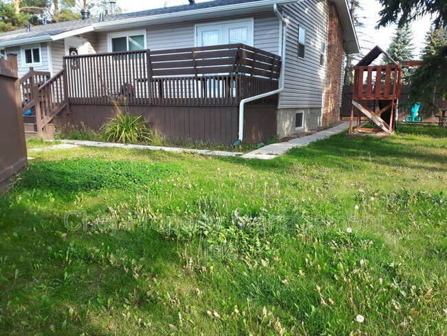 14723-14787 87 Ave NW in Edmonton, AB - Building Photo - Building Photo