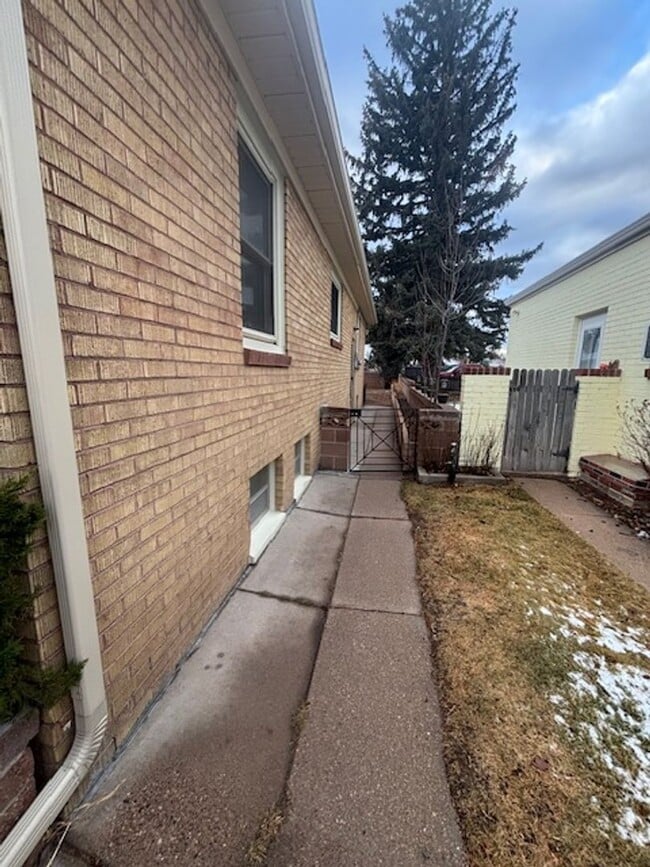 419 W 5th Ave in Cheyenne, WY - Building Photo - Building Photo