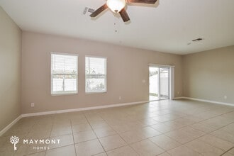 2713 Island Pond Dr in Deltona, FL - Foto de edificio - Building Photo