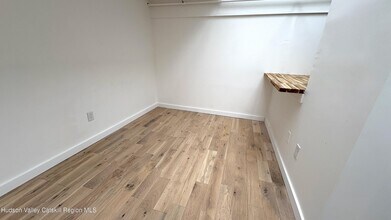 725 Warren St in Hudson, NY - Building Photo - Building Photo