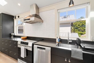 3224 13th Ave W in Seattle, WA - Building Photo - Building Photo