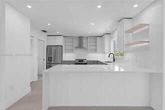 9125 SE Karin St in Hobe Sound, FL - Building Photo - Building Photo