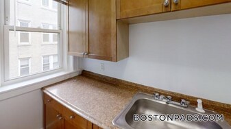 1175 Boylston St, Unit 47 in Boston, MA - Building Photo