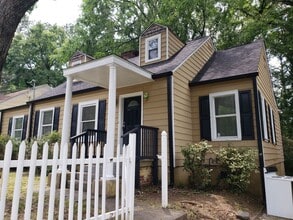 1243 Westridge Rd SW in Atlanta, GA - Building Photo - Building Photo