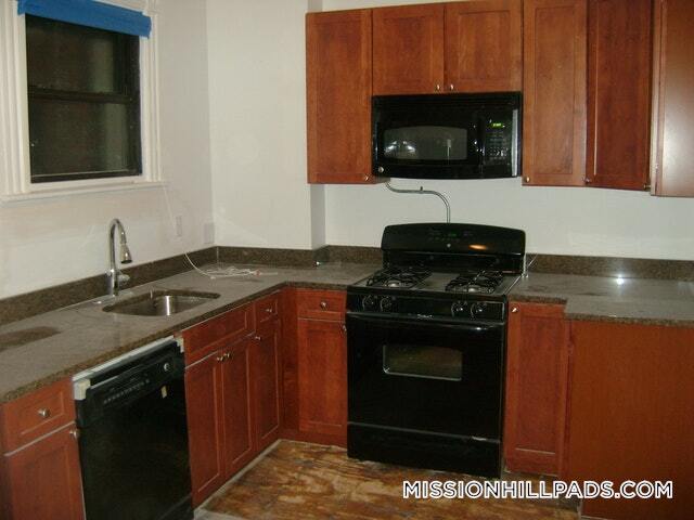 5 Fairland St, Unit 1 in Boston, MA - Building Photo