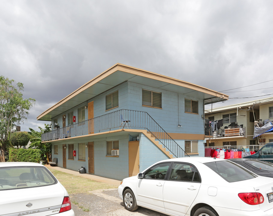 94-819 Farrington Hwy in Waipahu, HI - Building Photo