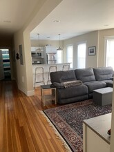 102 Morrison Ave in Somerville, MA - Foto de edificio - Building Photo