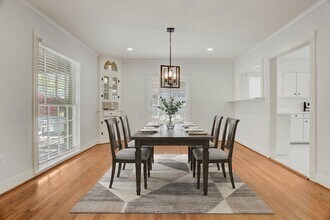 2412 Nottingham St in Houston, TX - Building Photo - Building Photo