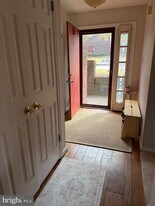 403 Mountainview Dr in Chesterbrook, PA - Building Photo