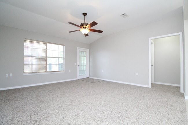 701 Thornwood Pl in Pensacola, FL - Building Photo - Building Photo