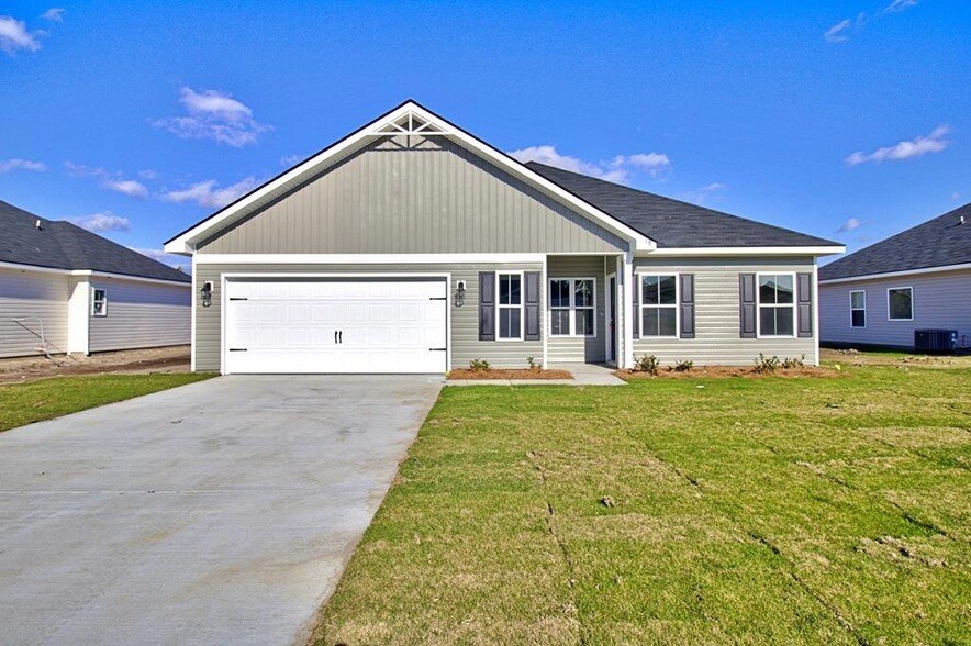 18 St John's Ct, Unit 1947-D in Ludowici, GA - Building Photo