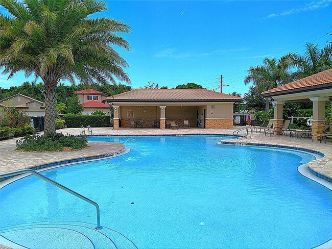 1020 Bradberry Dr in Nokomis, FL - Foto de edificio - Building Photo