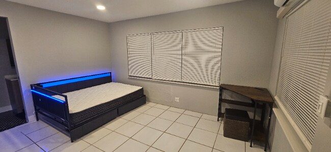 1448 W 31st St in West Palm Beach, FL - Building Photo - Building Photo