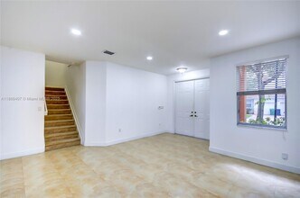 8631 NW 110th Ave in Doral, FL - Building Photo - Building Photo