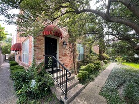 3412 McFarlin Blvd, Unit McFarlin Place in Dallas, TX - Building Photo