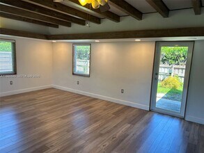 9530 NW 1st Ave in Miami Shores, FL - Building Photo - Building Photo