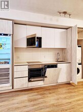 8-708 Widmer St in Toronto, ON - Building Photo - Building Photo