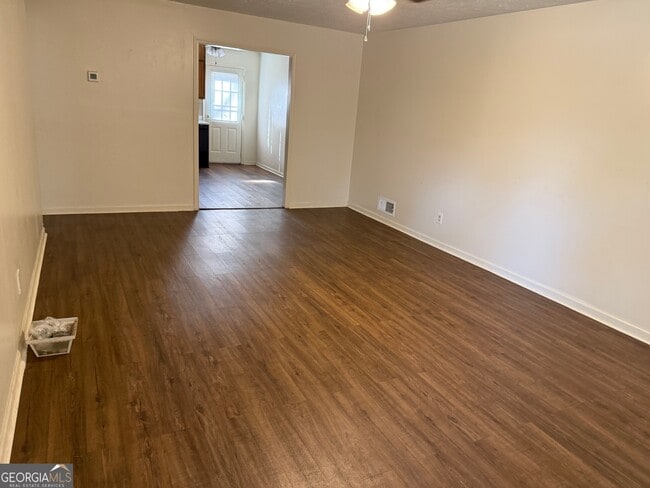 1085 Eastview Rd NE in Conyers, GA - Building Photo - Building Photo