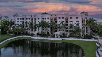 Manor in Plantation in Plantation, FL - Foto de edificio - Building Photo