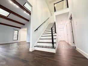 103 Cameron Ct in Cary, NC - Building Photo - Building Photo