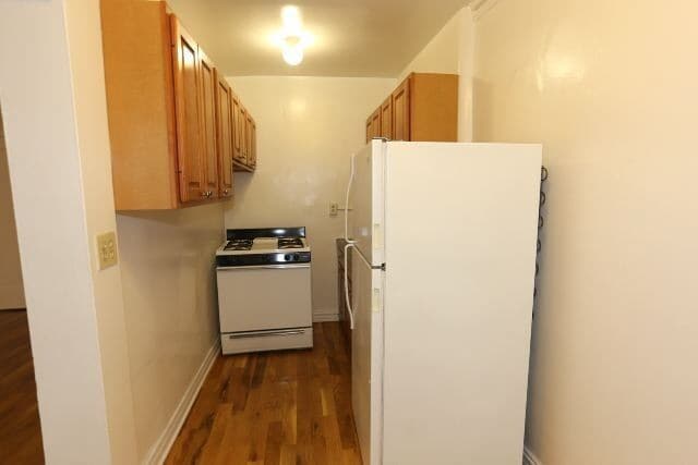 430 W Roscoe St in Chicago, IL - Building Photo - Building Photo