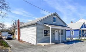 913 Wise Ave in Dundalk, MD - Building Photo