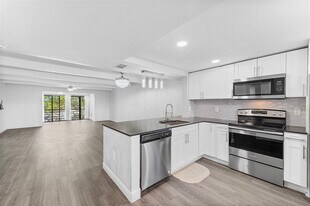 10120 Boca Entrada Blvd in Boca Raton, FL - Building Photo