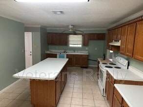 19136 Pineville Rd in Long Beach, MS - Building Photo - Building Photo