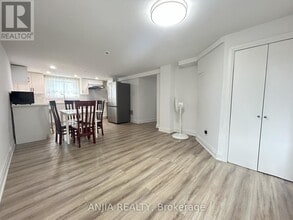 68 Singleton Rd in Toronto, ON - Building Photo - Building Photo