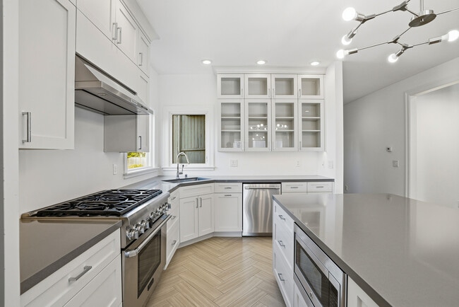 2930 Washington St in San Francisco, CA - Building Photo - Building Photo