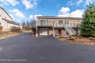 4013 Pond View Dr in South Abington Township, PA - Building Photo - Building Photo