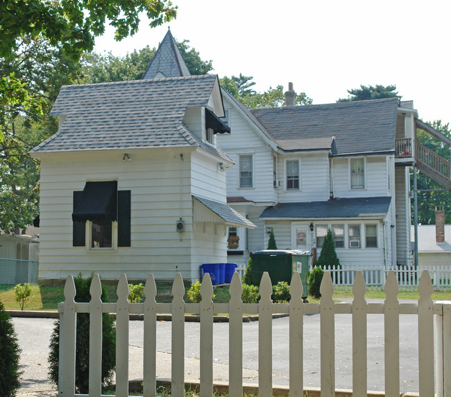 150 N Albertson Ave in Magnolia, NJ - Foto de edificio - Building Photo