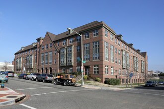 Arthur Capper Senior I in Washington, DC - Foto de edificio - Building Photo