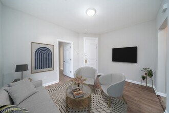 9 Kling St-Unit -4 in West Orange, NJ - Building Photo - Building Photo