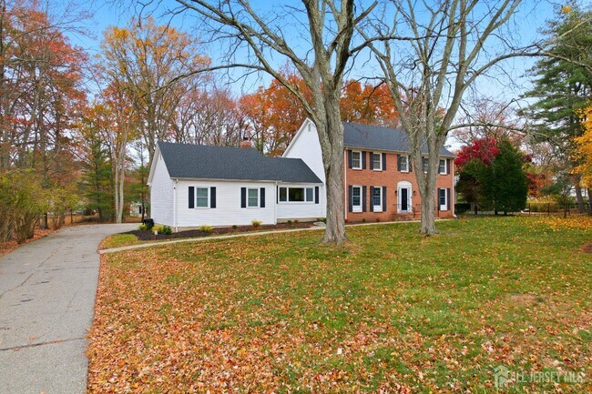 28 Southfield Rd in Edison, NJ - Building Photo - Building Photo
