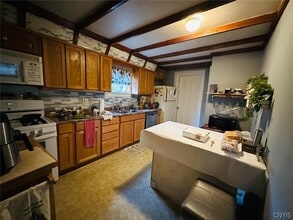 8 Greenbush St in Cortland, NY - Building Photo - Building Photo
