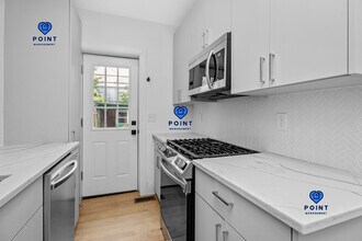 86 Chelsea St, Unit 1 in Boston, MA - Foto de edificio - Building Photo