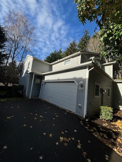 The Arbors of Des Moines in Des Moines, WA - Foto de edificio