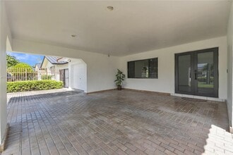 631 SW 102nd Ave in Miami, FL - Building Photo - Building Photo