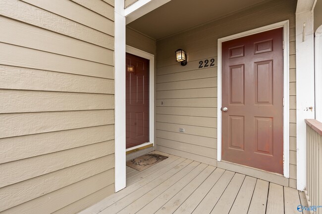 222 Waters Edge Ln in Madison, AL - Building Photo - Building Photo