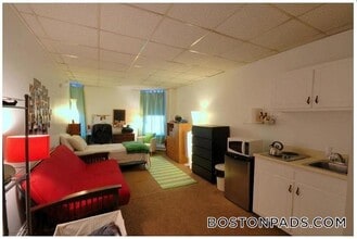 854 Beacon St, Unit 7 in Boston, MA - Building Photo - Building Photo