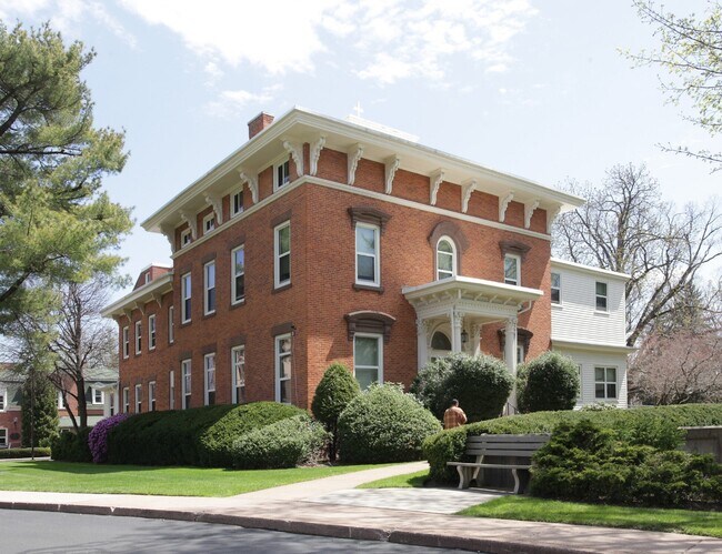 170 Sisson Ave in Hartford, CT - Building Photo - Building Photo