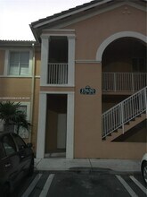 17630 NW 73rd Ave in Hialeah, FL - Building Photo - Building Photo