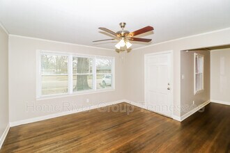 1534 S Perkins Rd in Memphis, TN - Building Photo - Building Photo