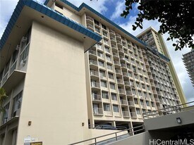 1535 Pensacola St in Honolulu, HI - Building Photo